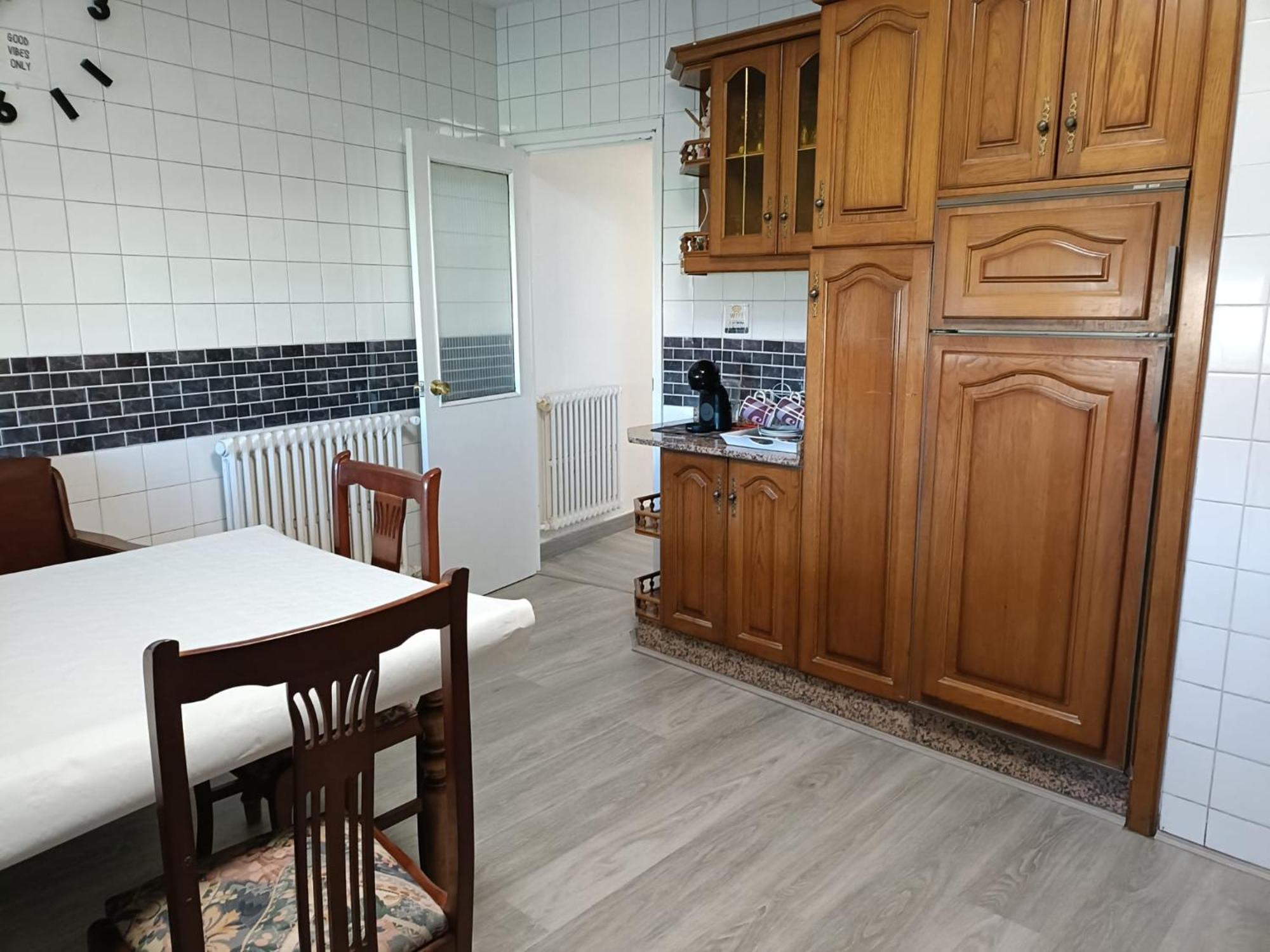Apartamento Shenzhen En Astorga Camino De Santiago Cochera Bicis Exterior foto